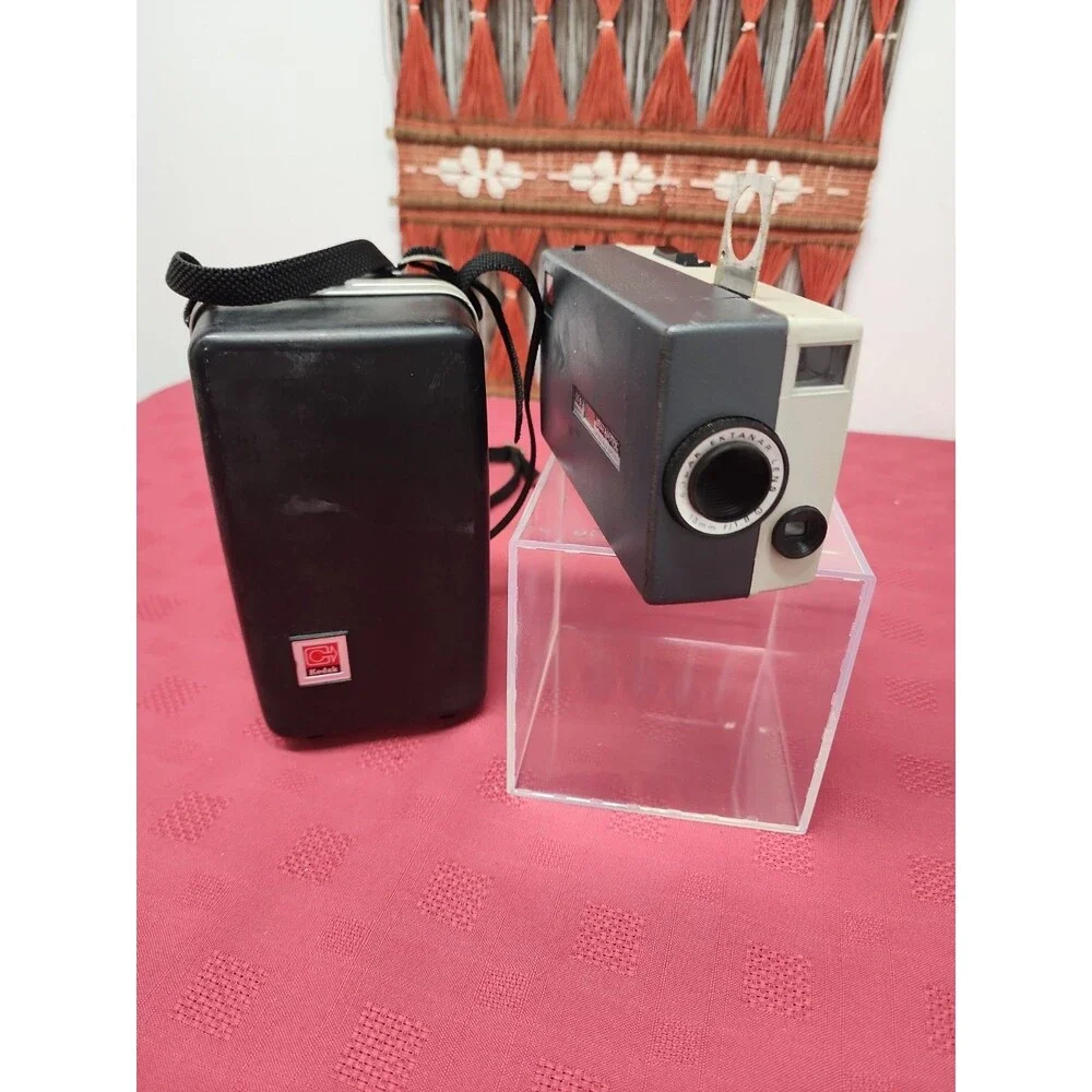 VTG Camera Bundle 1940's Agfa Cadet A8~1960'S Kodak M4 Instamatic Movie Camera
